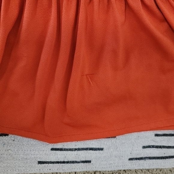 BAUM UND PFERDGARTEN RUST ORANGE MIDI DRESS, w RUFFLE DETAIL SZ SMALL - Picture 13 of 14